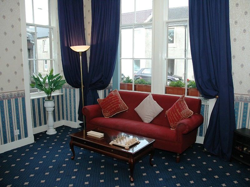 Castletown Hotel